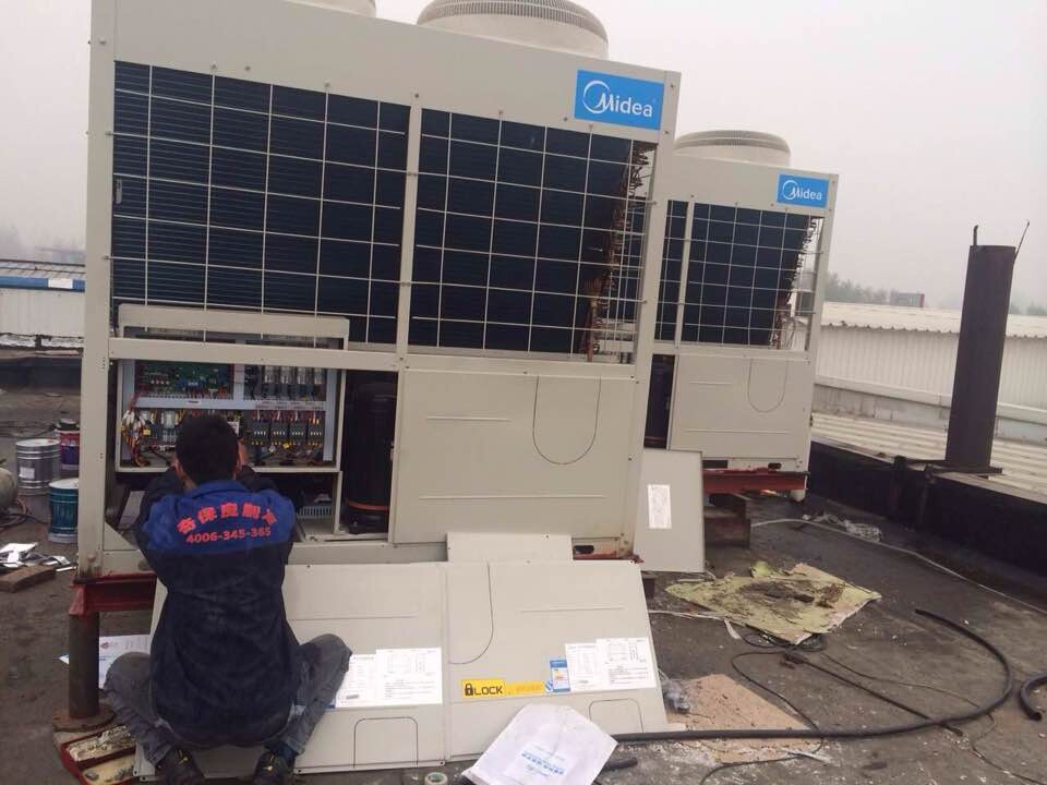模塊機空調安裝現場